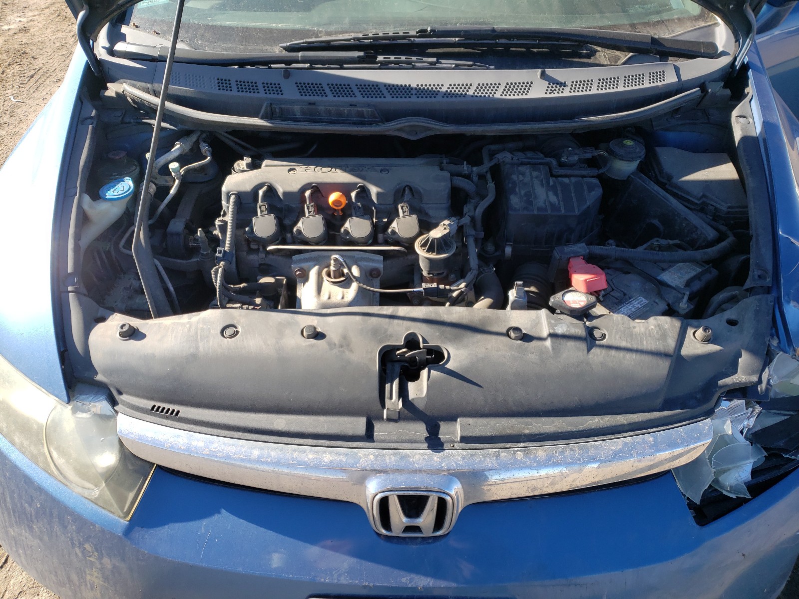 Photo 6 VIN: 1HGFA165X6L126715 - HONDA CIVIC LX 