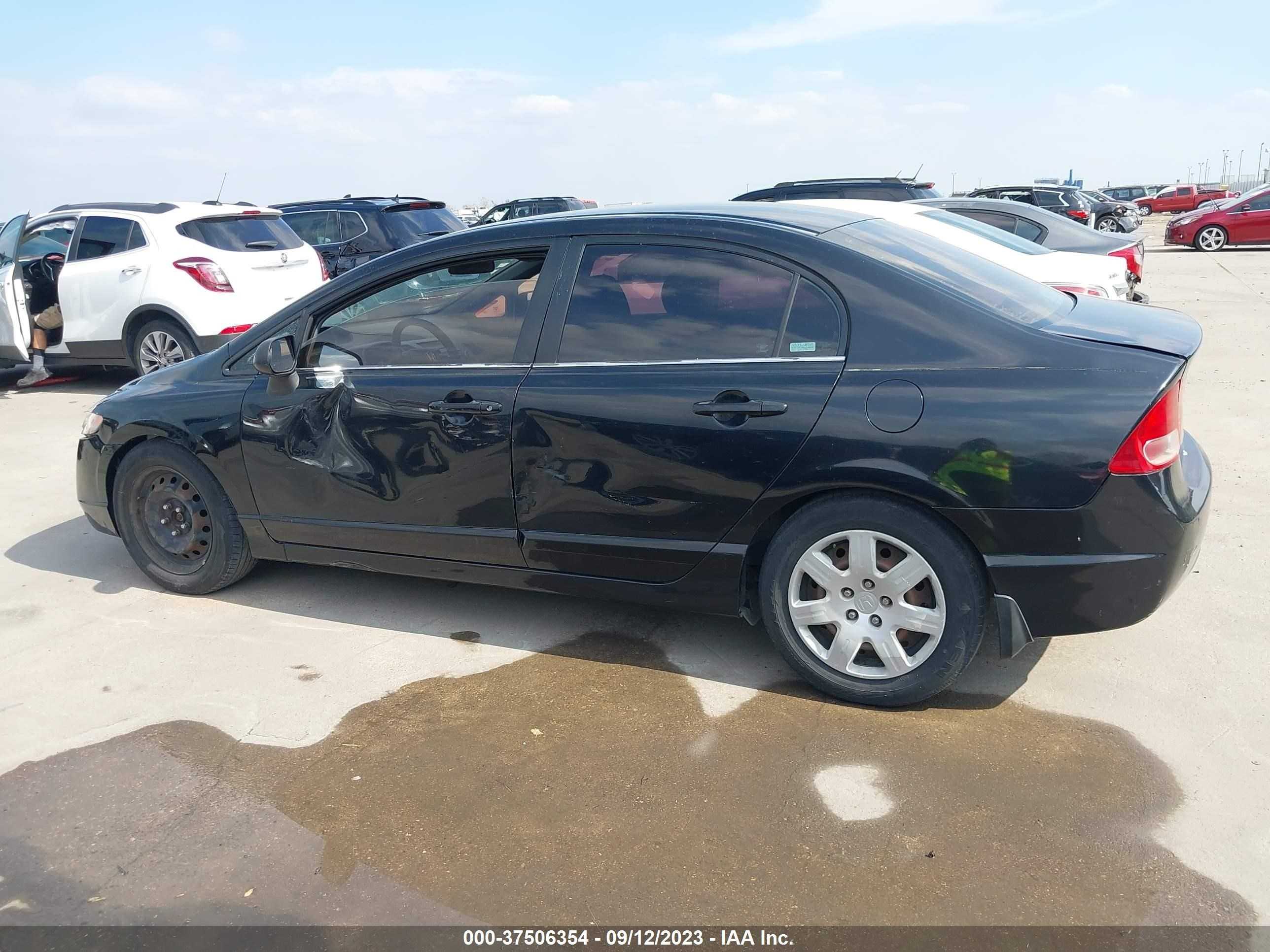 Photo 13 VIN: 1HGFA165X7L026888 - HONDA CIVIC 