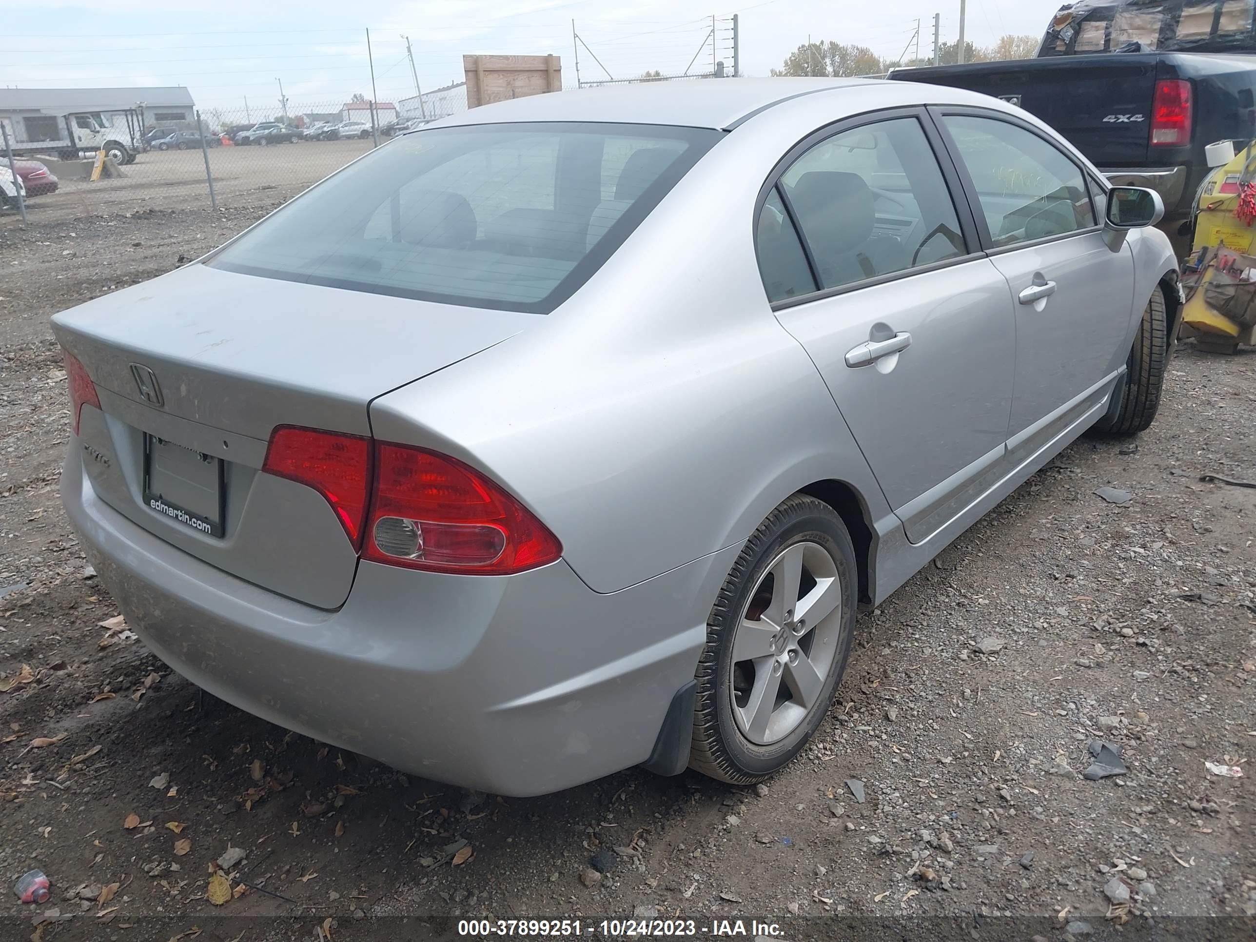 Photo 3 VIN: 1HGFA16827L048460 - HONDA CIVIC 