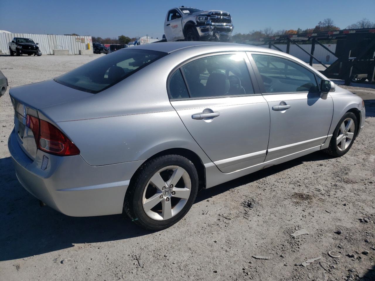 Photo 2 VIN: 1HGFA16828L079306 - HONDA CIVIC 