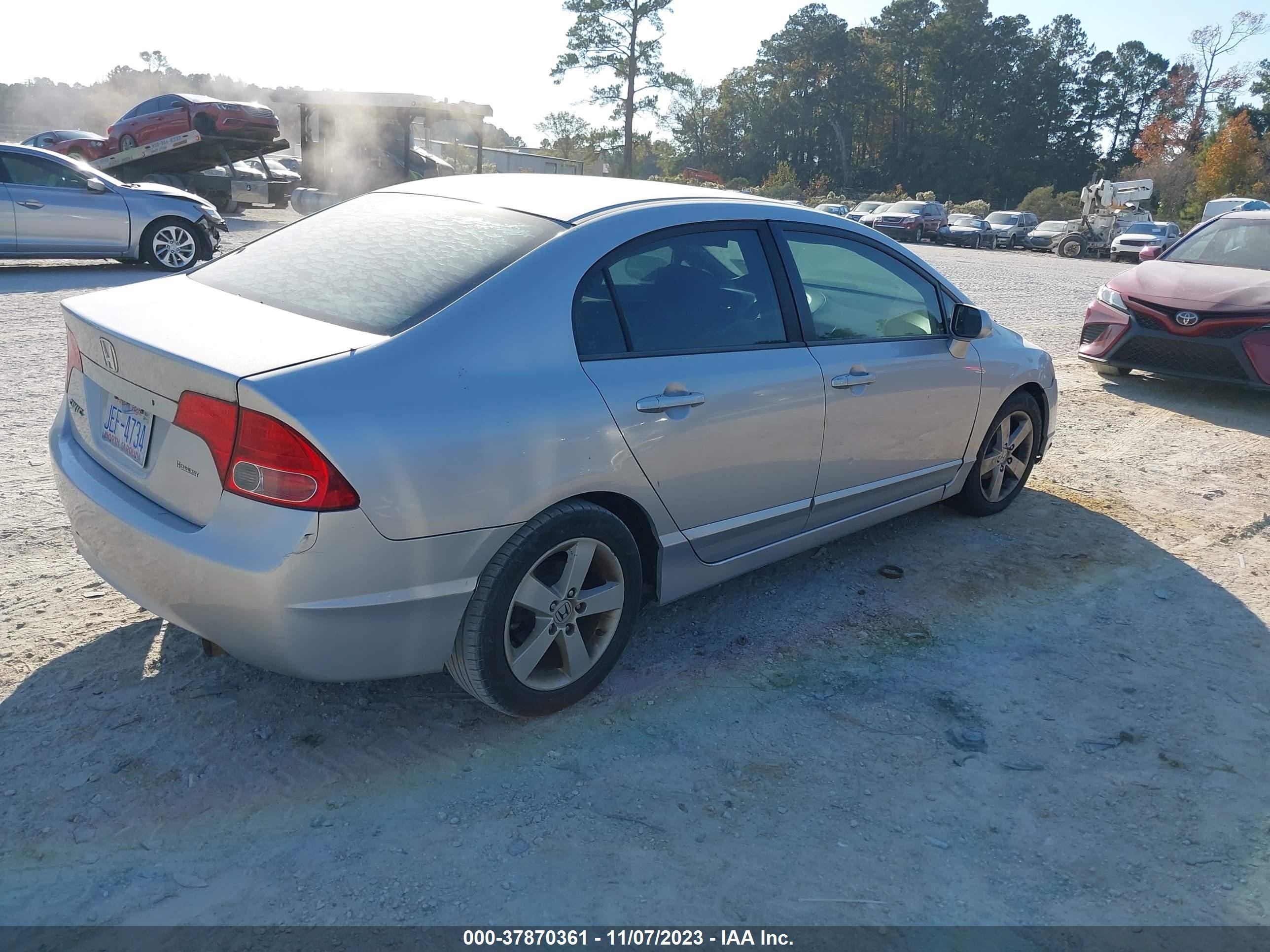 Photo 3 VIN: 1HGFA16847L045799 - HONDA CIVIC 