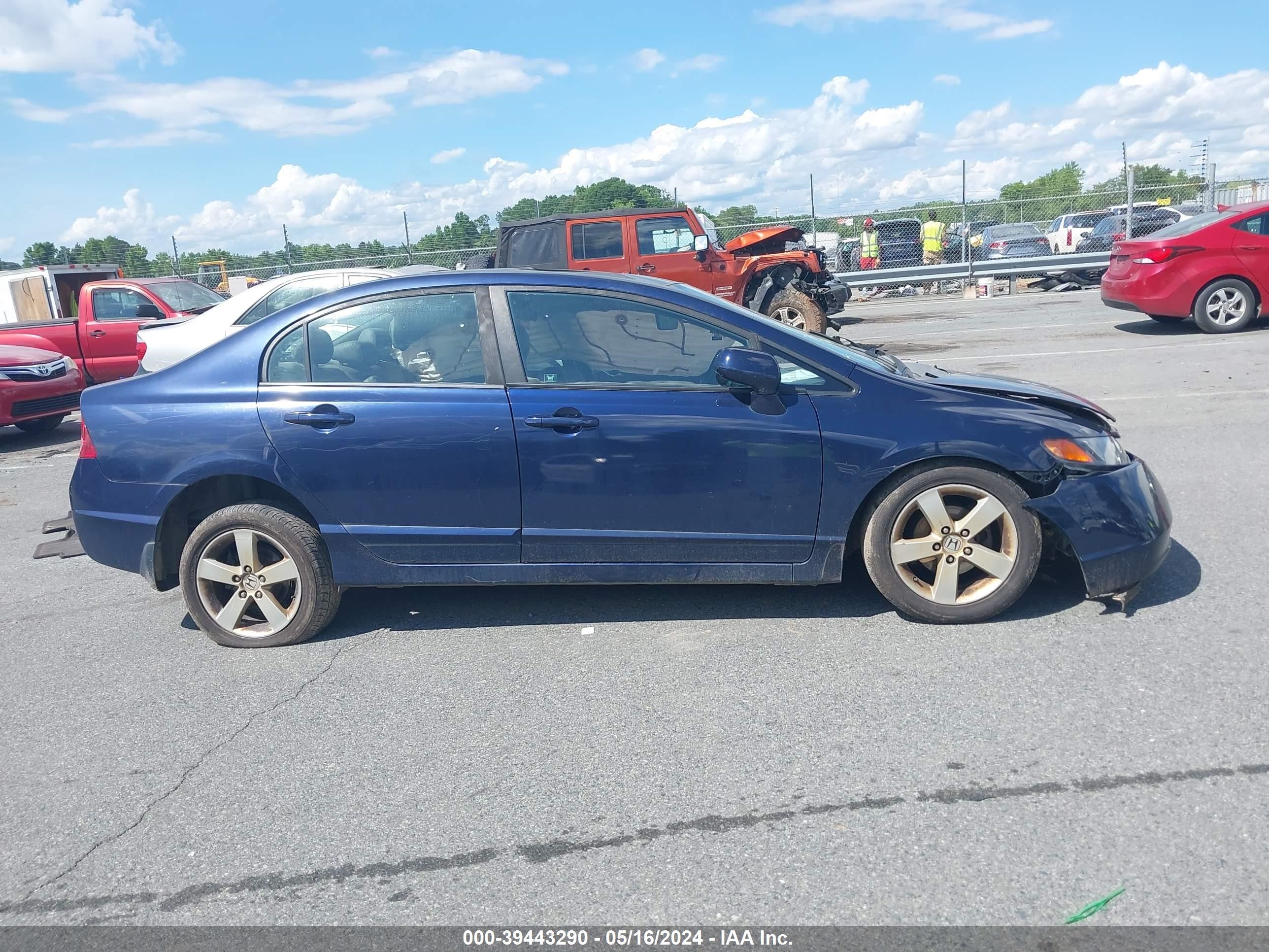 Photo 12 VIN: 1HGFA16848L104979 - HONDA CIVIC 