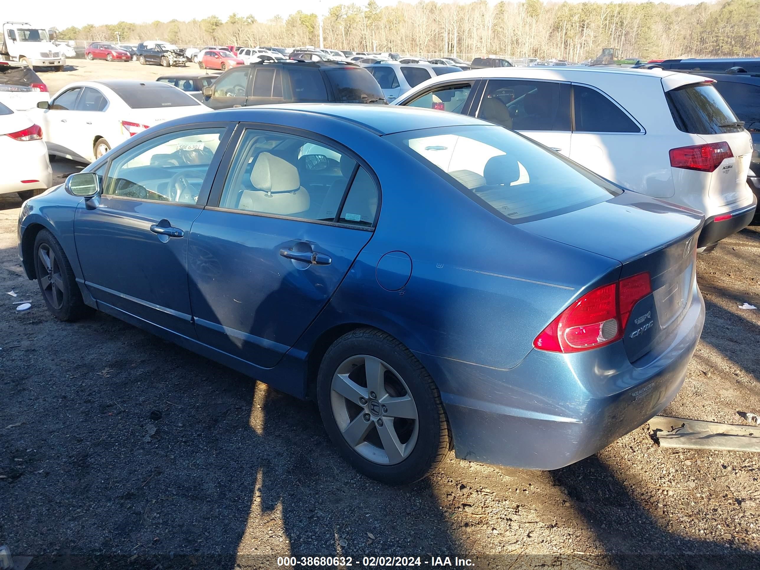 Photo 2 VIN: 1HGFA16856L056986 - HONDA CIVIC EX 