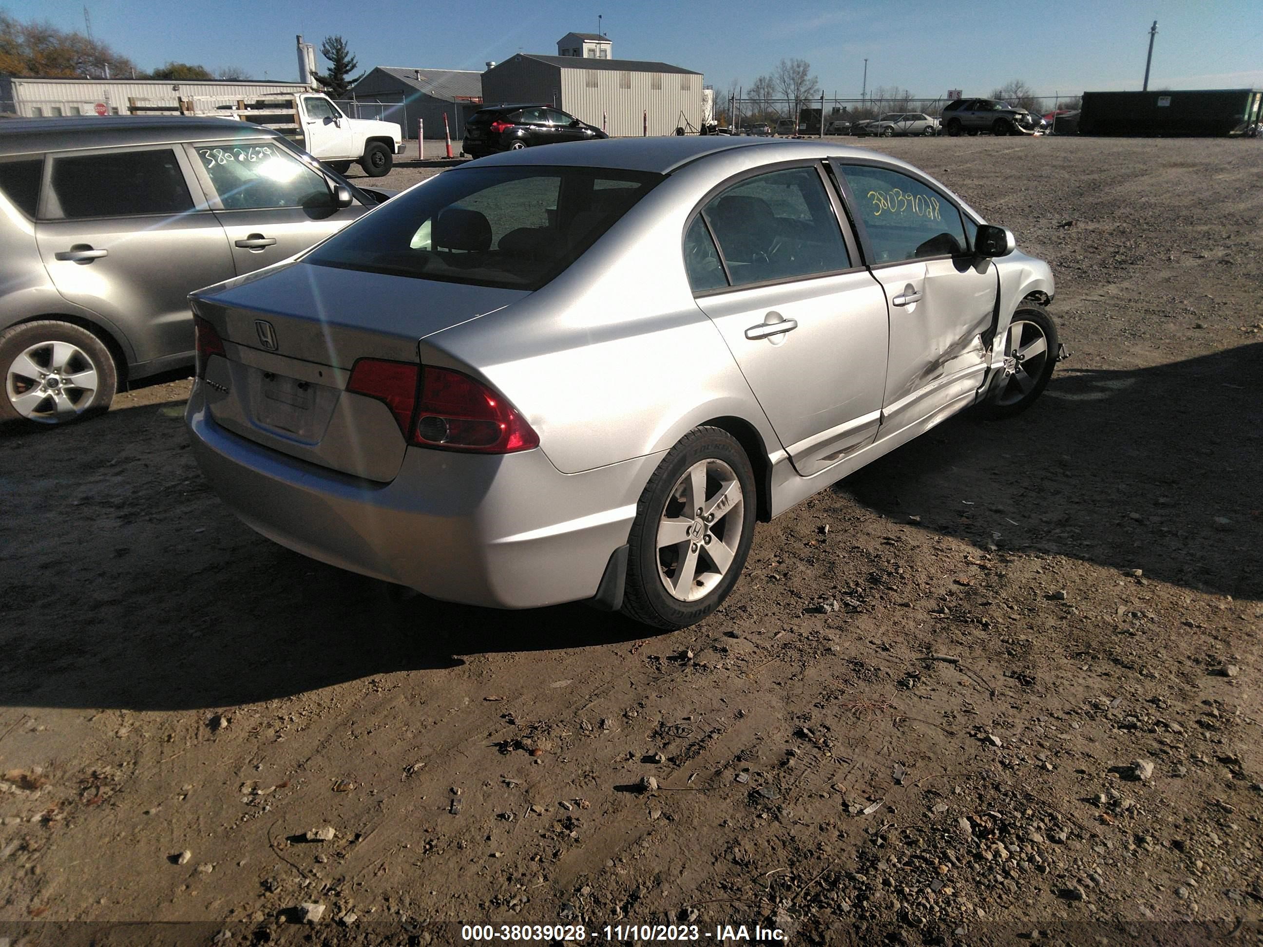 Photo 3 VIN: 1HGFA16856L122419 - HONDA CIVIC 