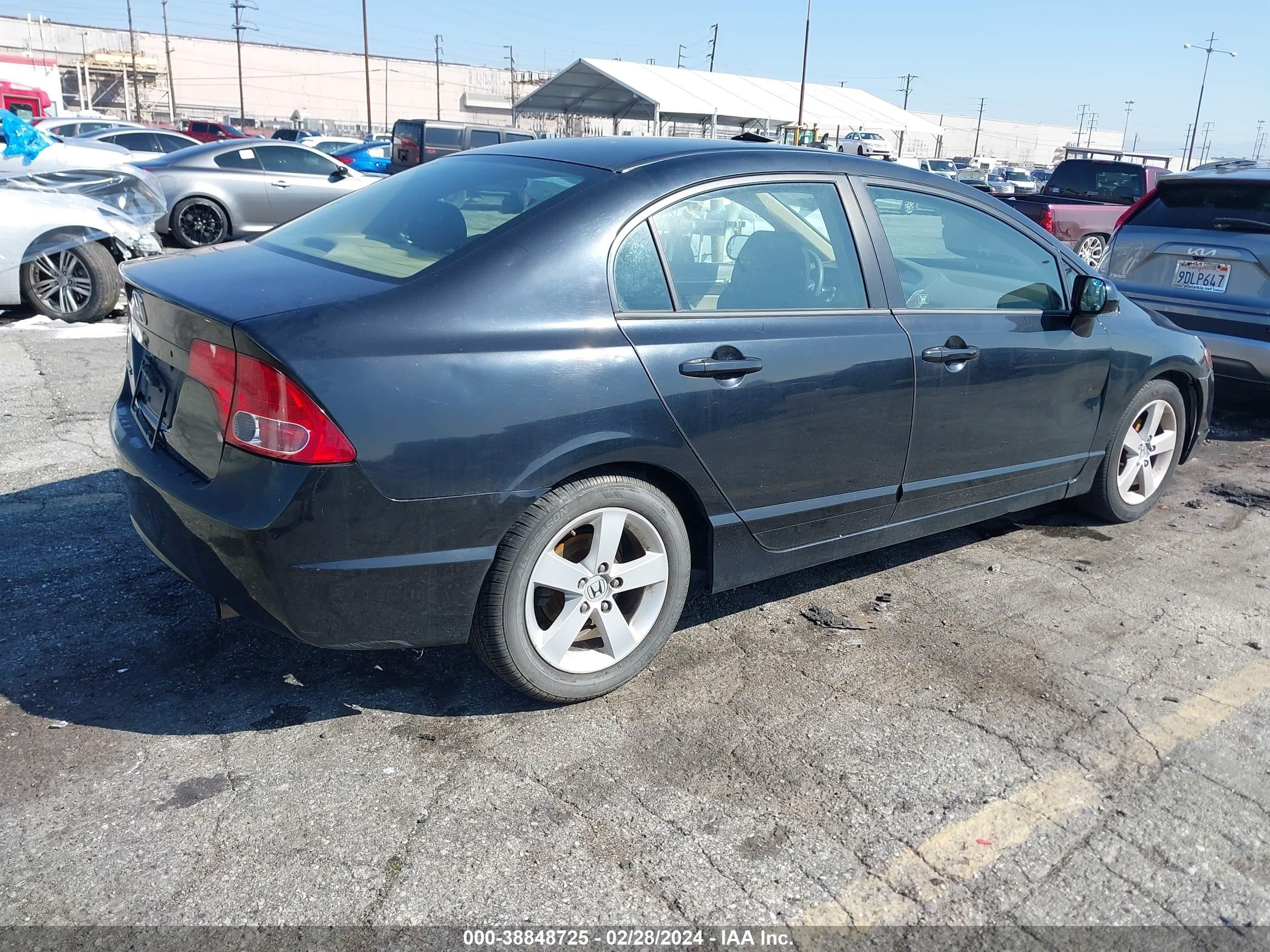 Photo 3 VIN: 1HGFA16856L143674 - HONDA CIVIC 