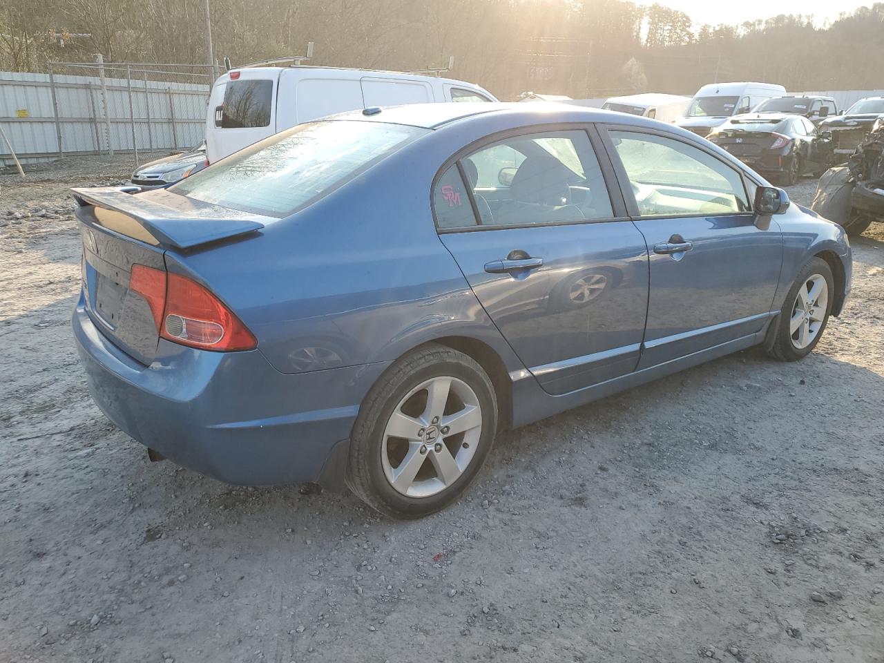 Photo 2 VIN: 1HGFA16857L001665 - HONDA CIVIC 