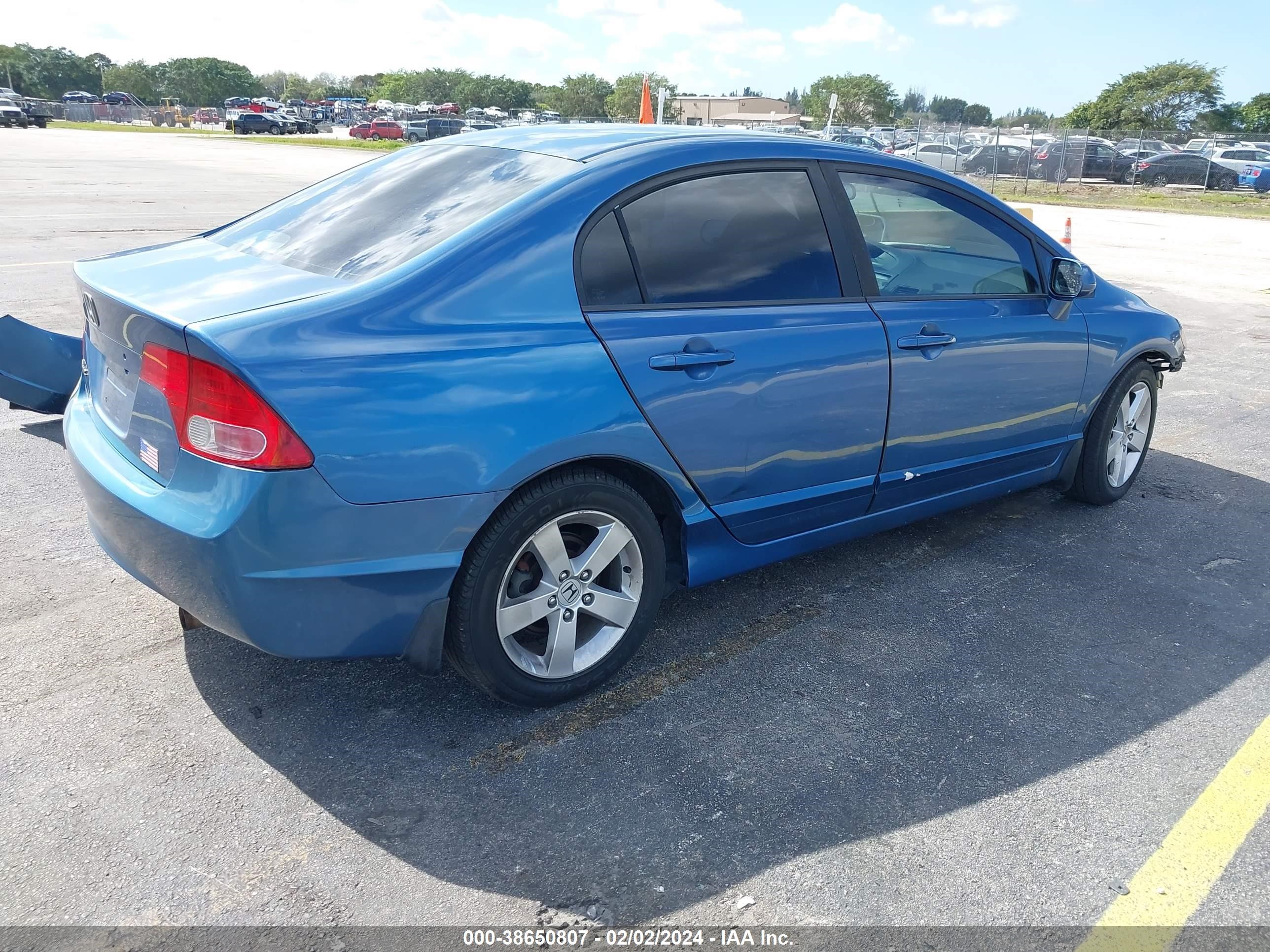 Photo 3 VIN: 1HGFA16867L104965 - HONDA CIVIC 