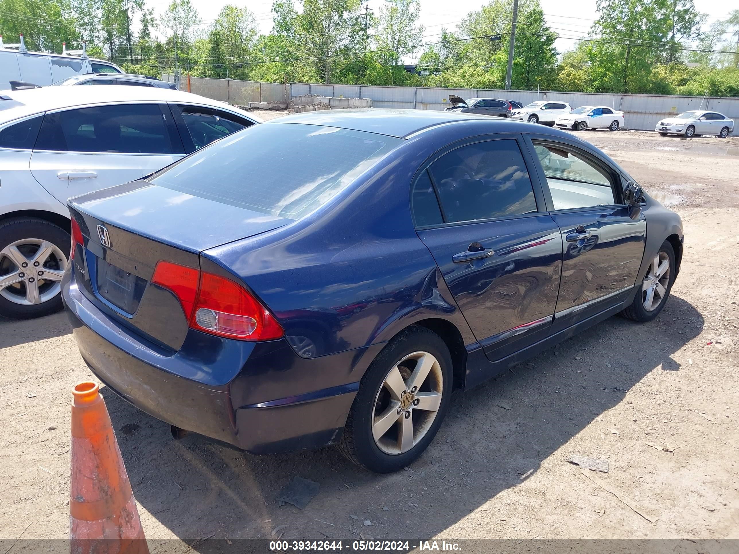 Photo 3 VIN: 1HGFA16877L106482 - HONDA CIVIC 