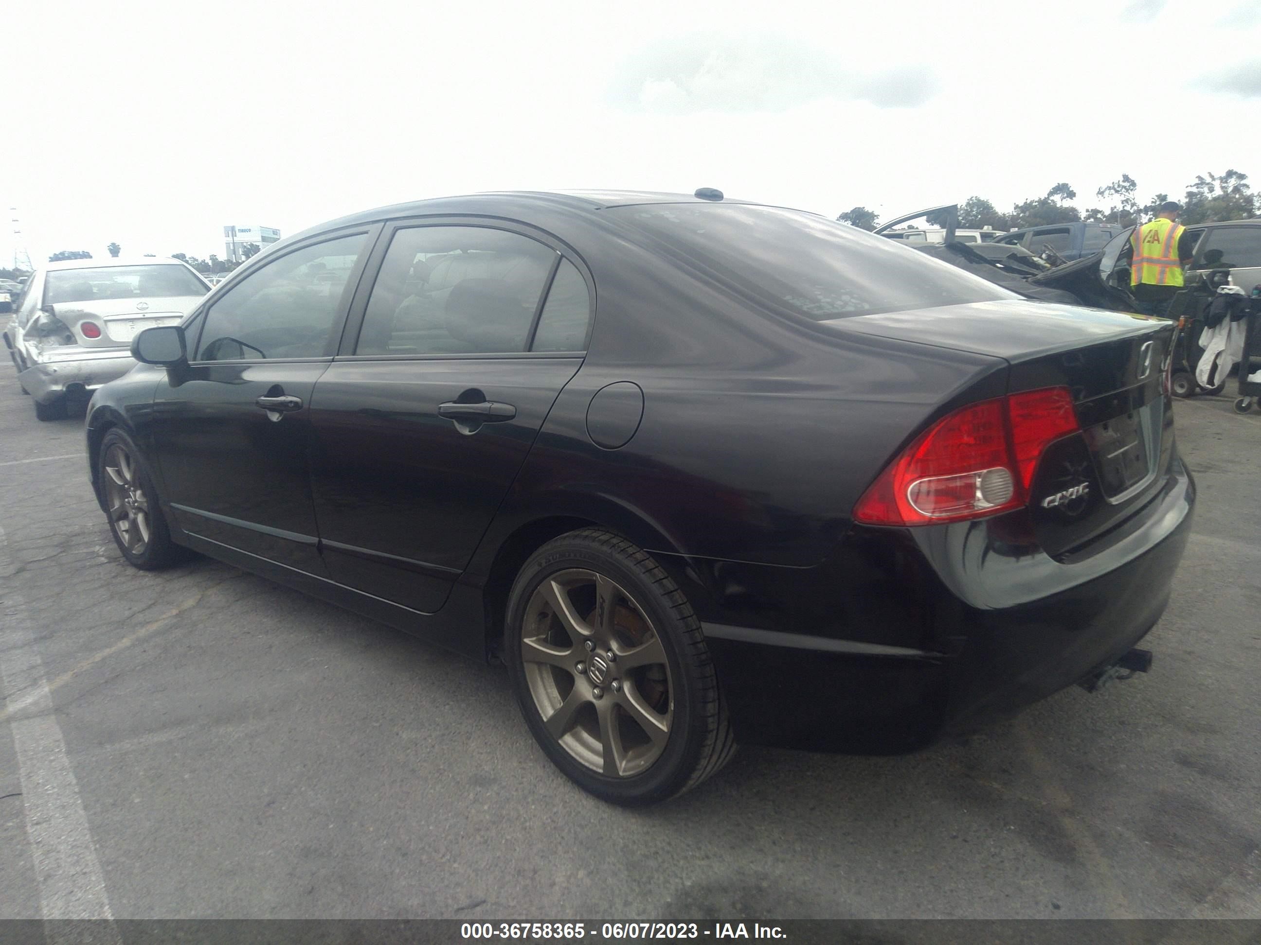 Photo 2 VIN: 1HGFA16897L061691 - HONDA CIVIC 