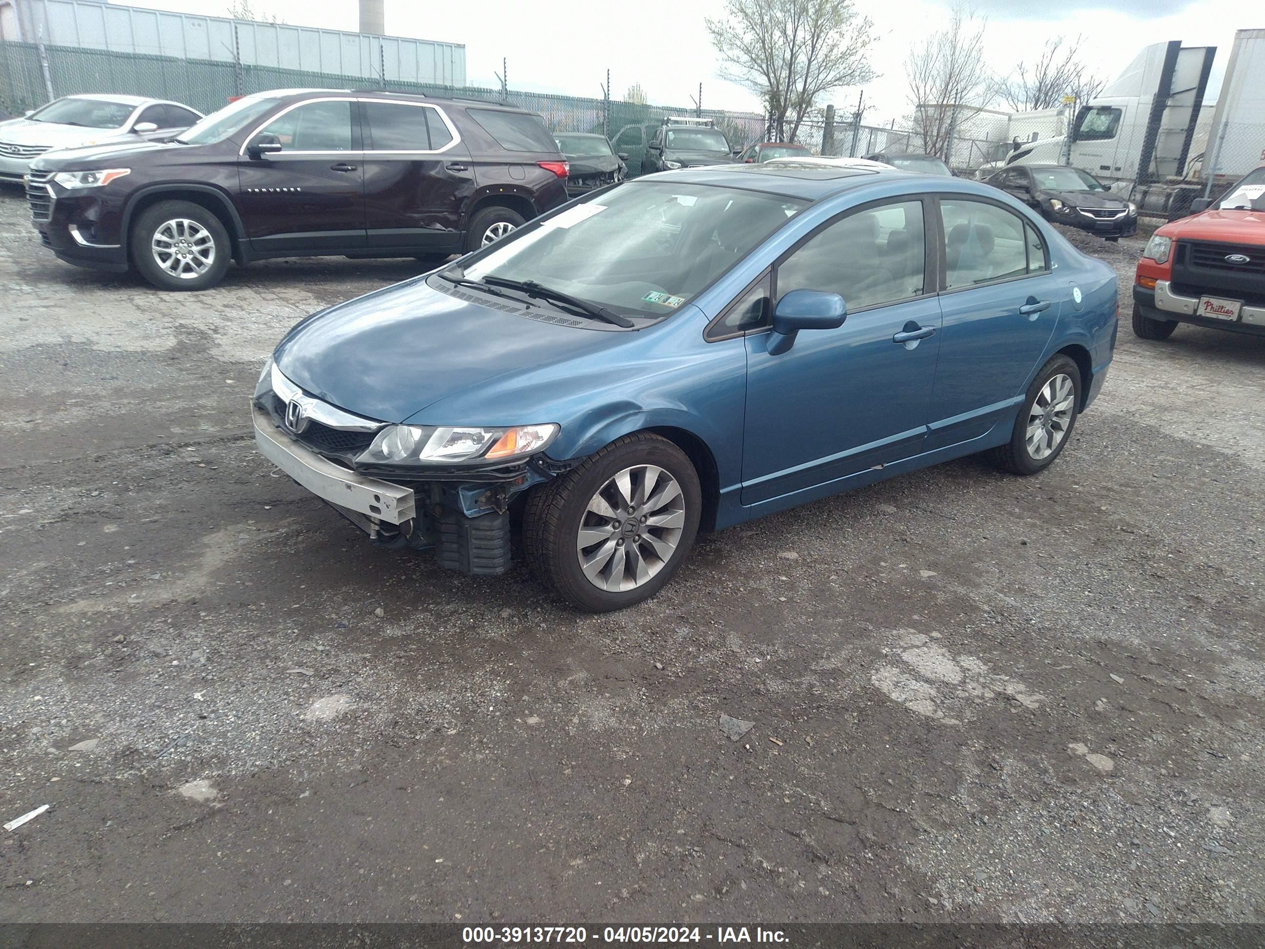 Photo 1 VIN: 1HGFA168X9L009392 - HONDA CIVIC 