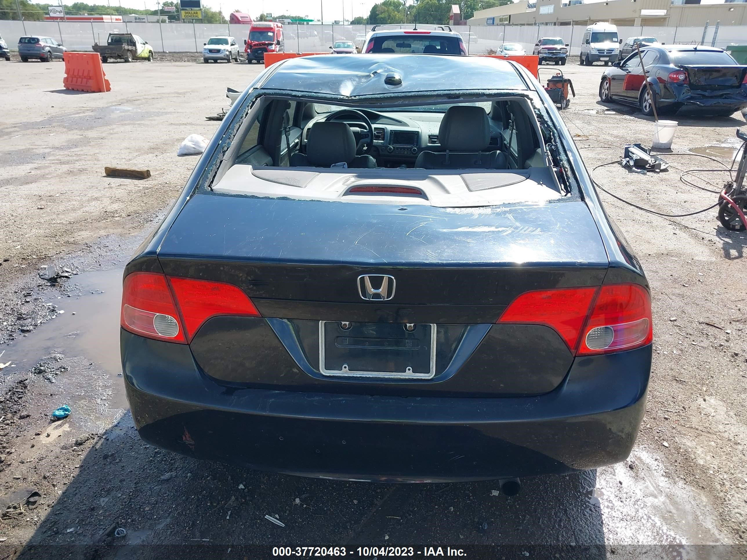 Photo 15 VIN: 1HGFA16918L006937 - HONDA CIVIC 