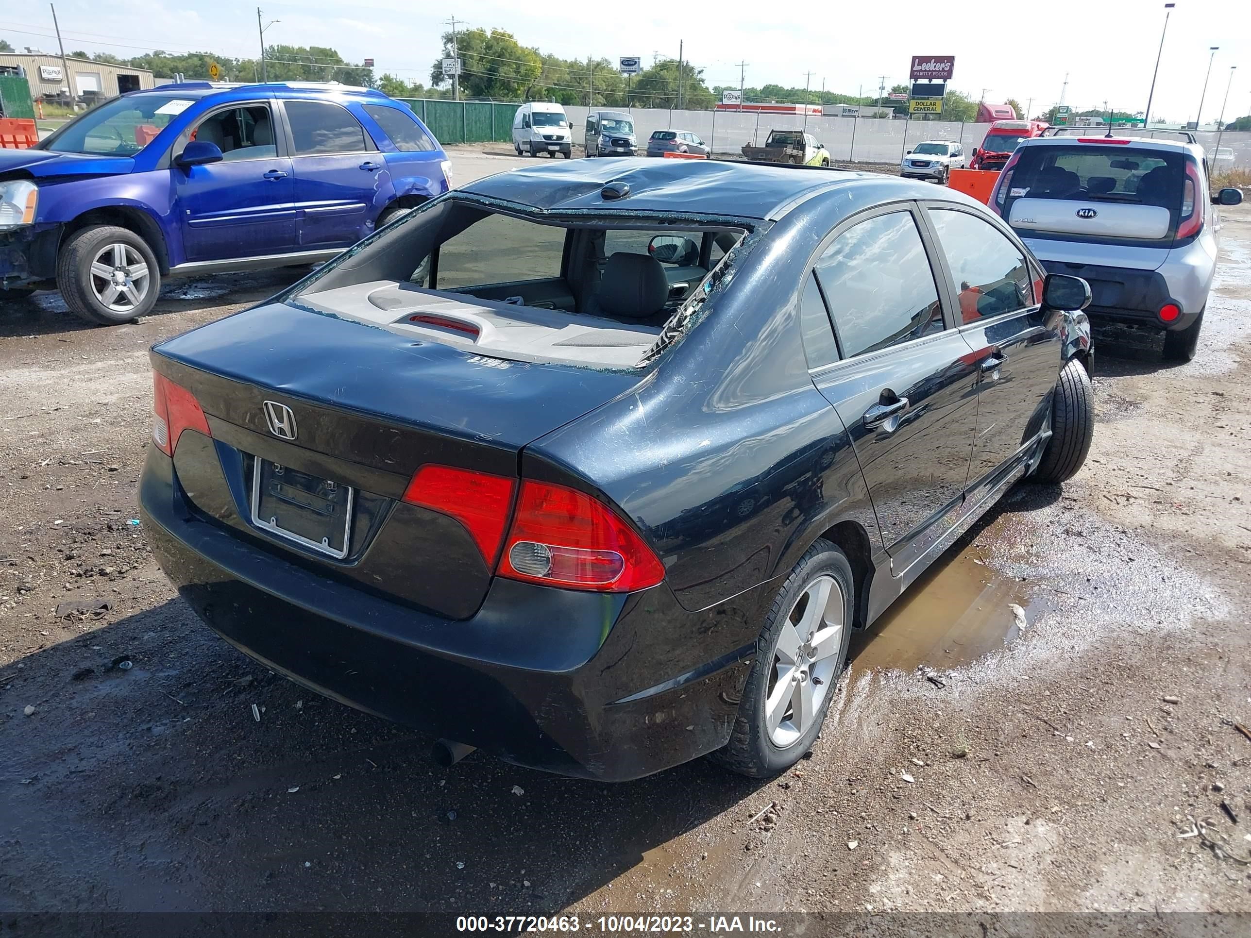 Photo 3 VIN: 1HGFA16918L006937 - HONDA CIVIC 