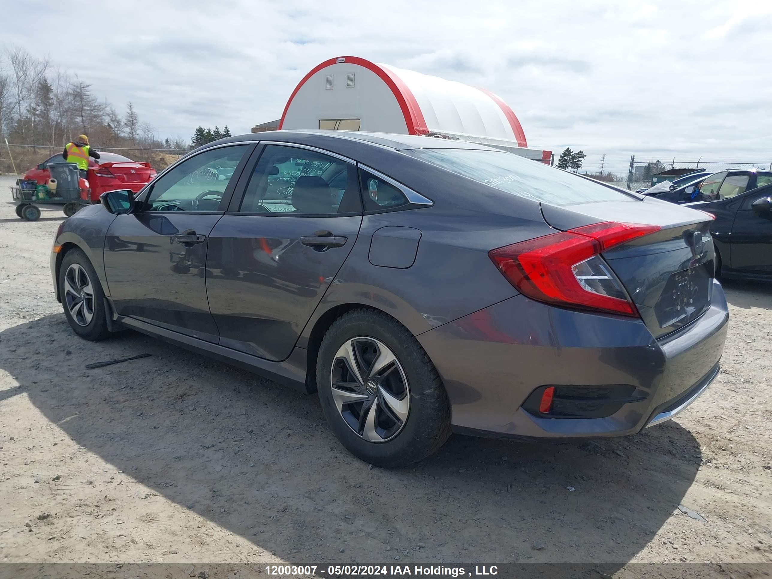 Photo 2 VIN: 1HGFC2E56KH028032 - HONDA CIVIC 