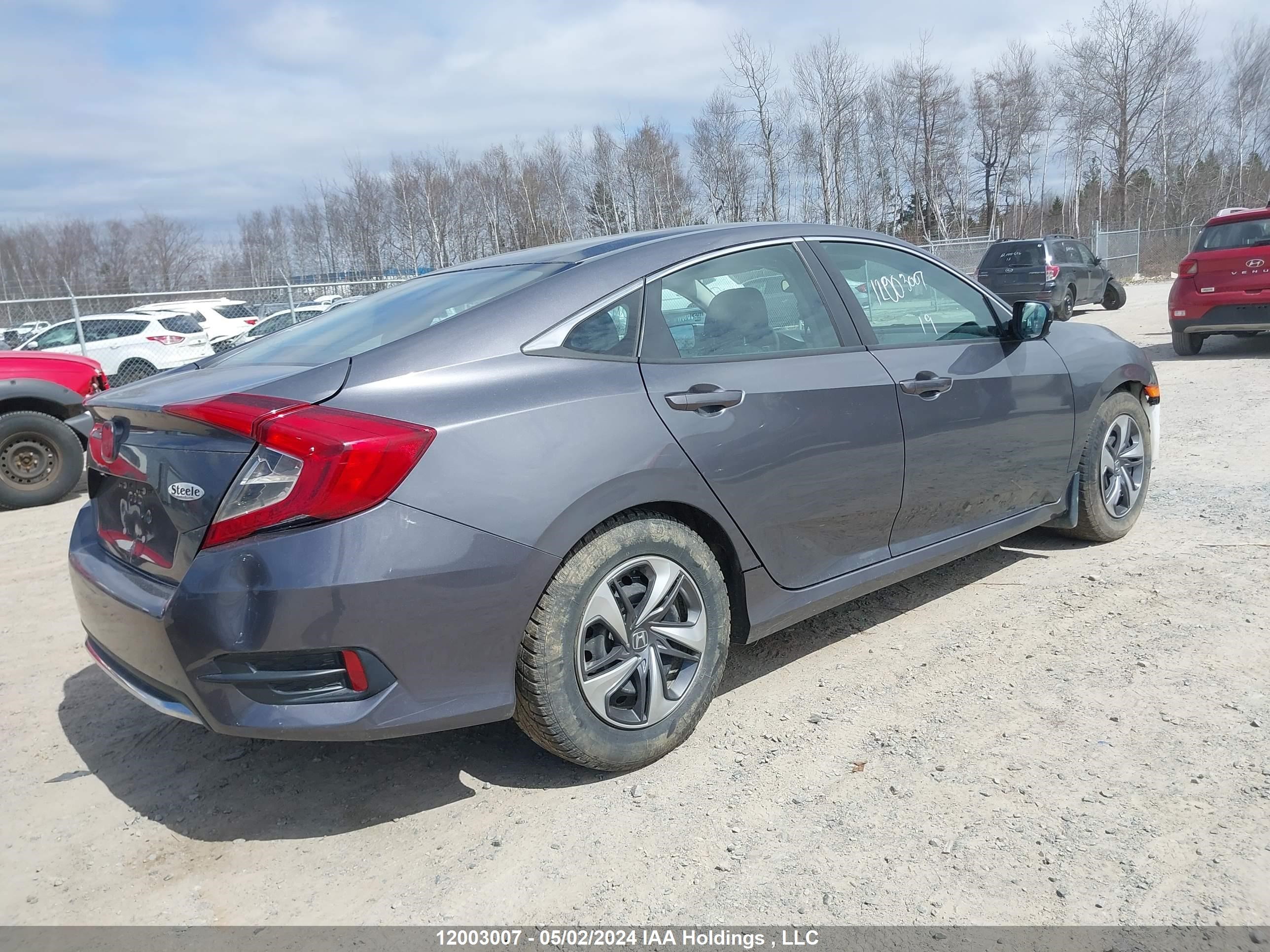 Photo 3 VIN: 1HGFC2E56KH028032 - HONDA CIVIC 