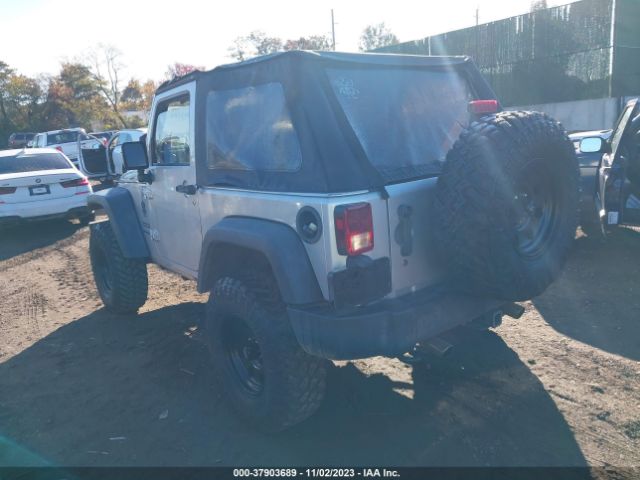 Photo 2 VIN: 1J4AA2D10AL187198 - JEEP WRANGLER 