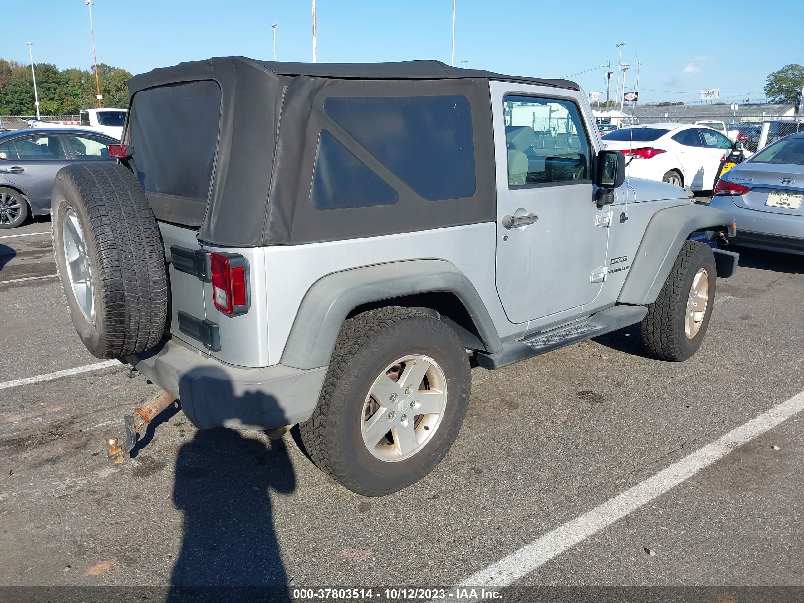 Photo 3 VIN: 1J4AA2D10AL225805 - JEEP WRANGLER 