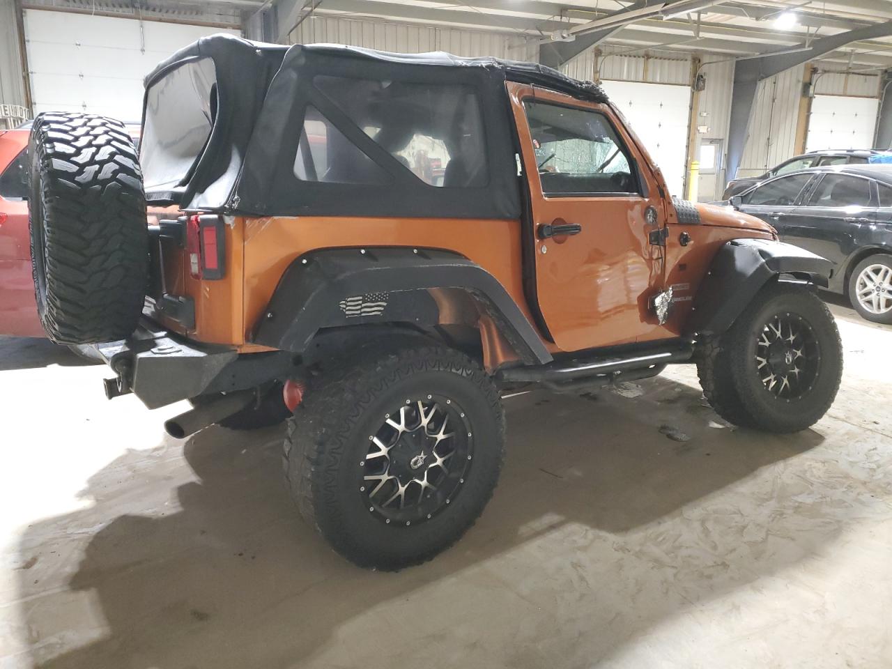 Photo 2 VIN: 1J4AA2D10BL528228 - JEEP WRANGLER 