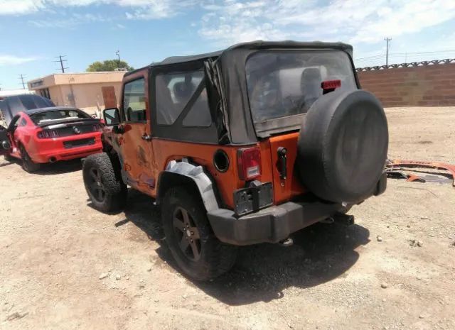 Photo 2 VIN: 1J4AA2D11BL631528 - JEEP WRANGLER 