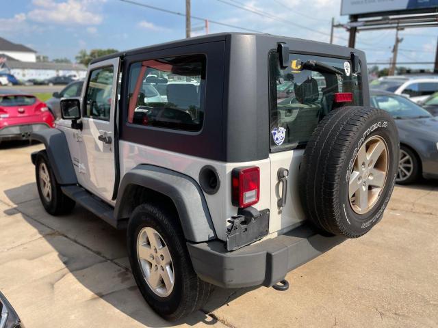 Photo 2 VIN: 1J4AA2D12AL201103 - JEEP WRANGLER S 