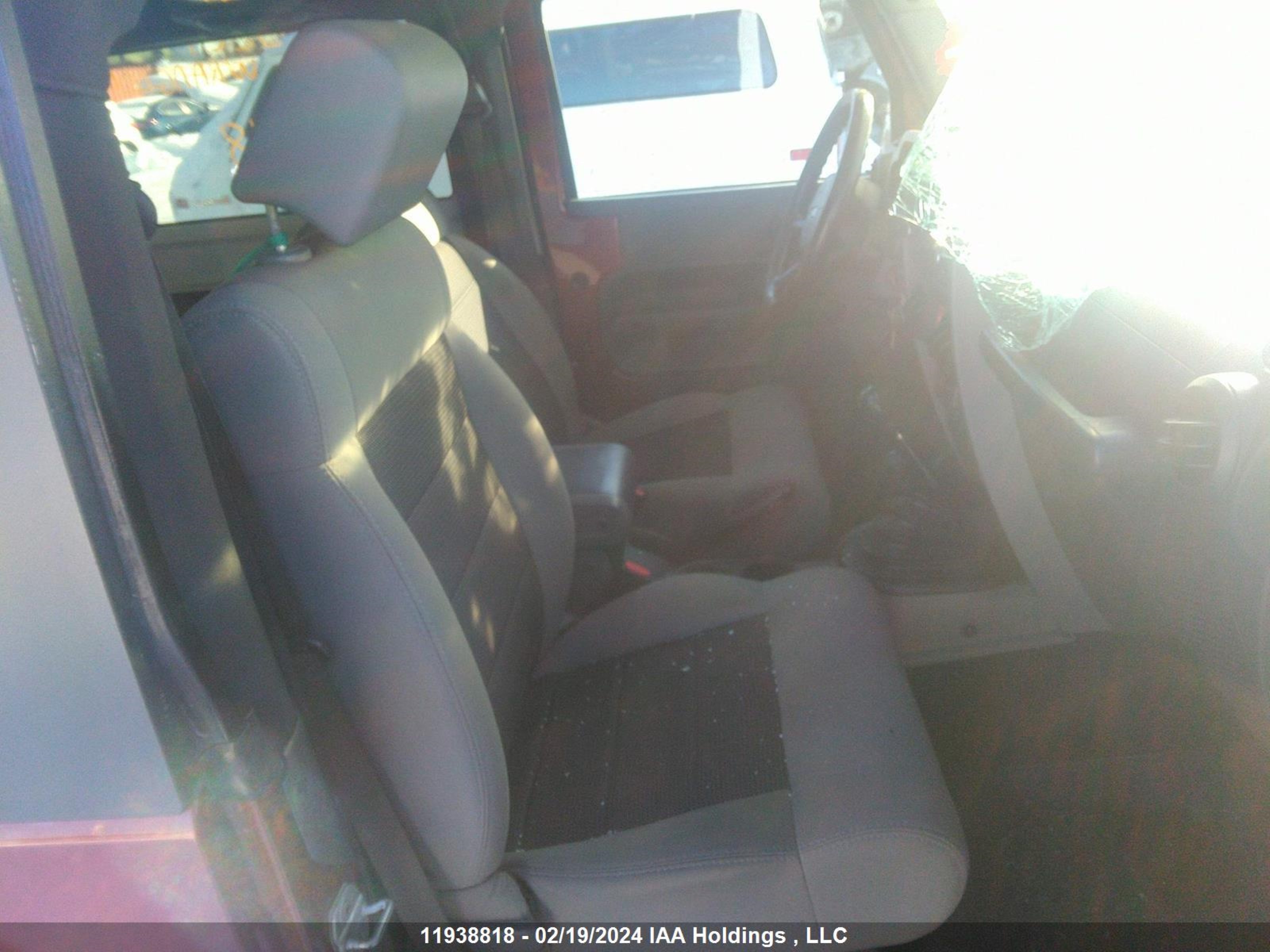 Photo 4 VIN: 1J4AA2D13AL167902 - JEEP WRANGLER 