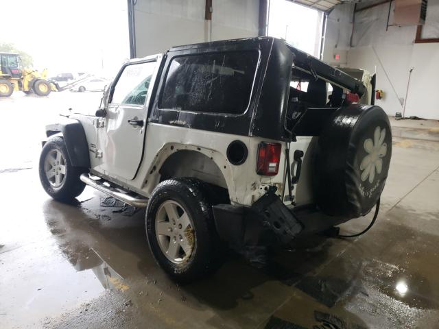 Photo 2 VIN: 1J4AA2D13BL583692 - JEEP WRANGLER S 