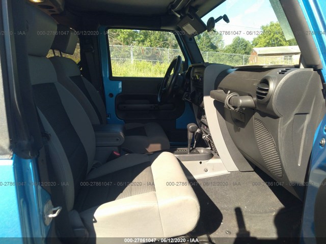 Photo 4 VIN: 1J4AA2D14AL137064 - JEEP WRANGLER 