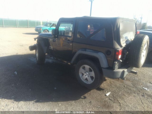 Photo 2 VIN: 1J4AA2D14BL566447 - JEEP WRANGLER 