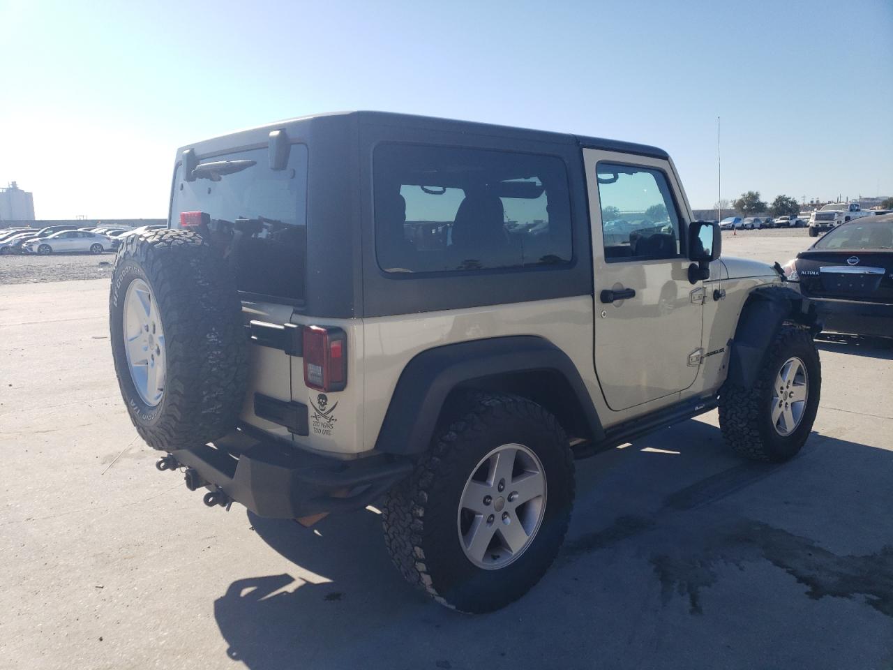 Photo 2 VIN: 1J4AA2D14BL574418 - JEEP WRANGLER 