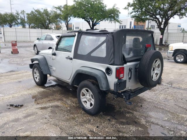 Photo 2 VIN: 1J4AA2D15BL504118 - JEEP WRANGLER 