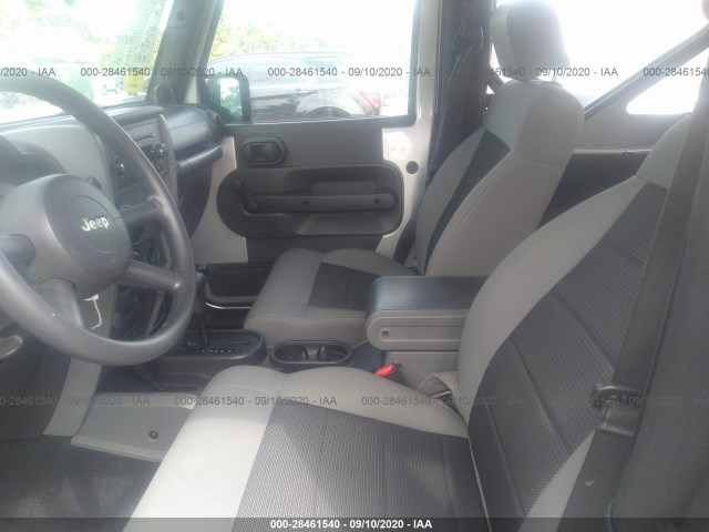 Photo 4 VIN: 1J4AA2D17AL106438 - JEEP WRANGLER 