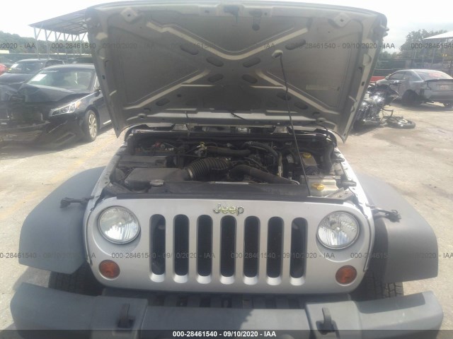 Photo 9 VIN: 1J4AA2D17AL106438 - JEEP WRANGLER 