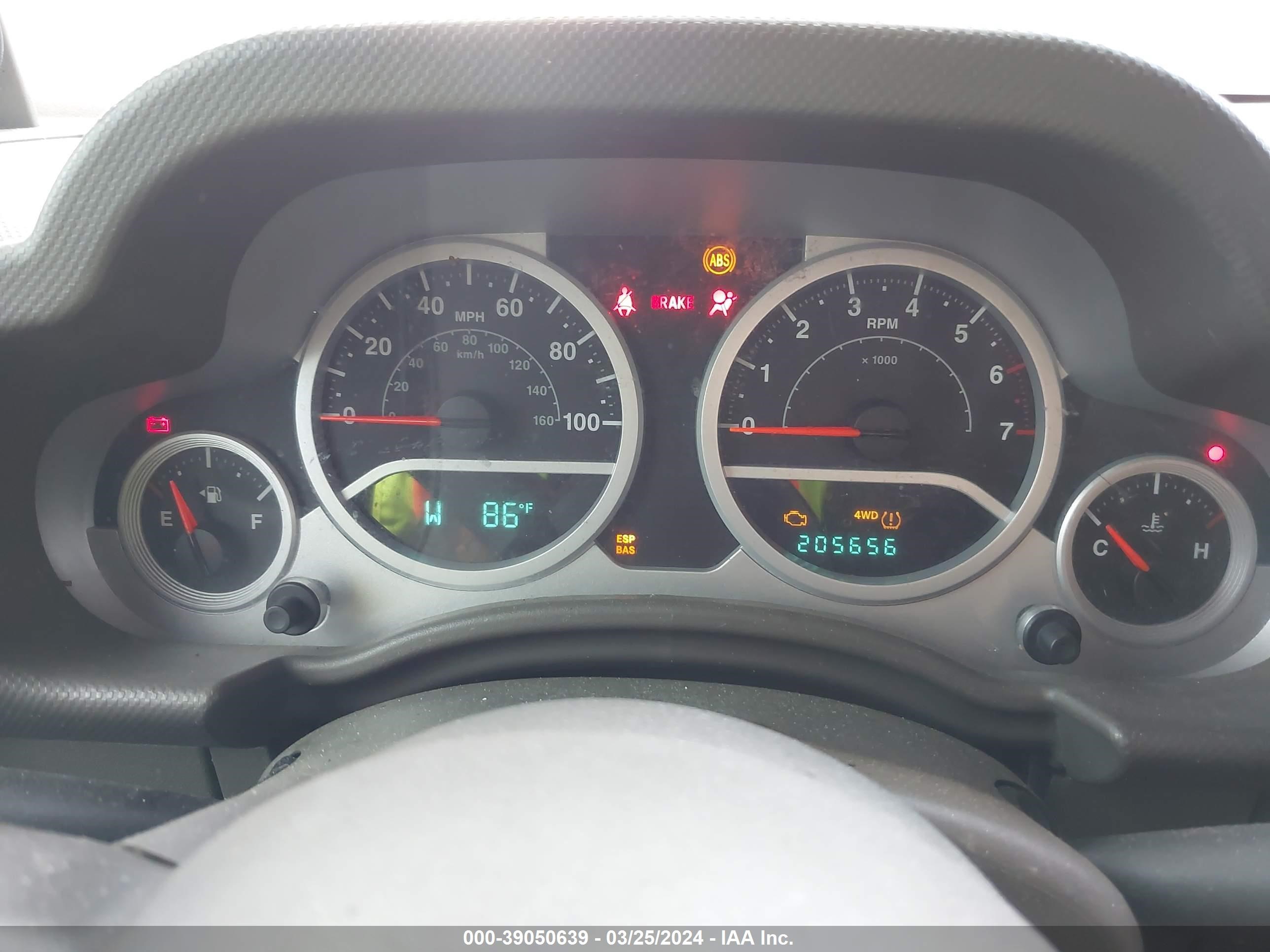 Photo 6 VIN: 1J4AA2D17AL135096 - JEEP WRANGLER 