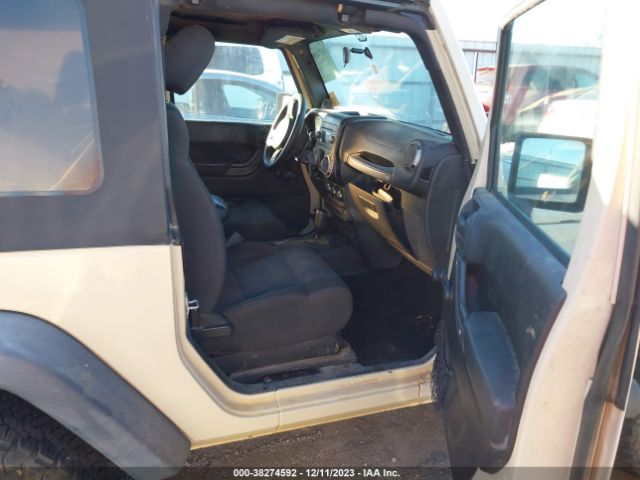 Photo 4 VIN: 1J4AA2D17BL528663 - JEEP WRANGLER 