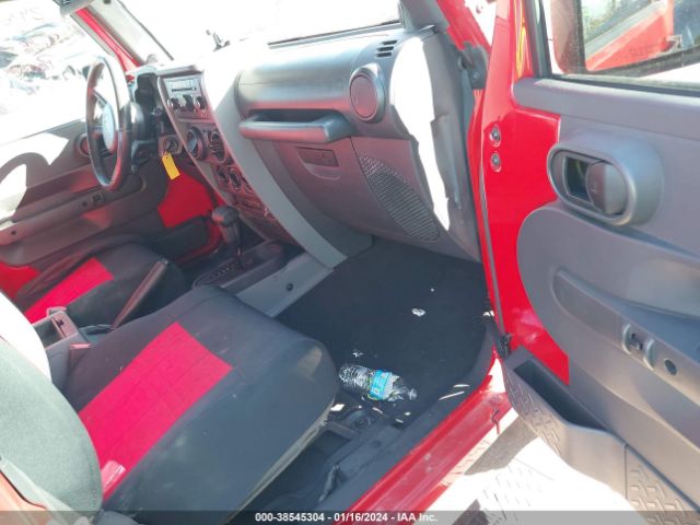 Photo 4 VIN: 1J4AA2D18AL210484 - JEEP WRANGLER 