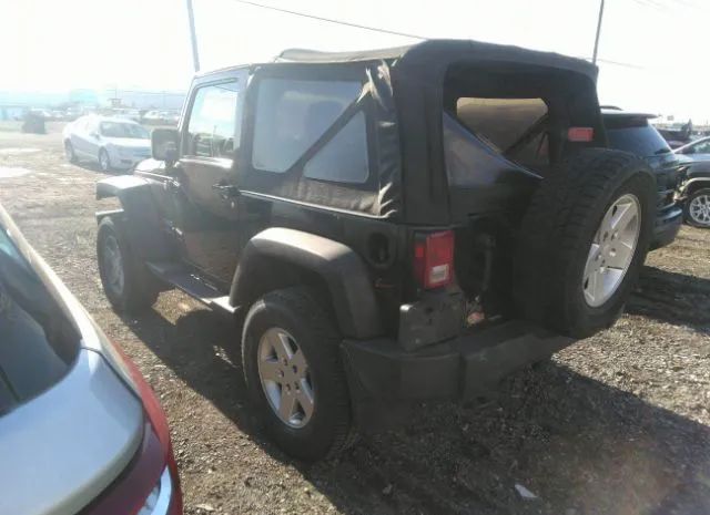 Photo 2 VIN: 1J4AA2D18BL576348 - JEEP WRANGLER 