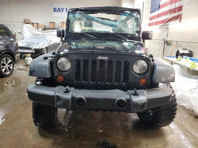 Photo 4 VIN: 1J4AA2D18BL635320 - JEEP WRANGLER S 