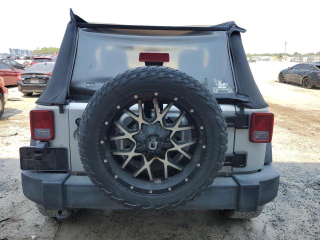 Photo 5 VIN: 1J4AA2D1XBL501442 - JEEP WRANGLER S 