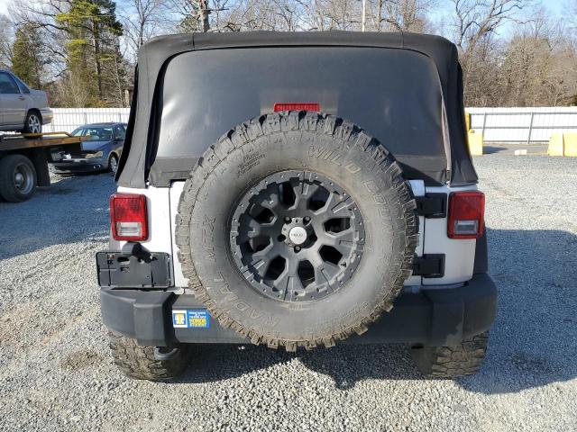 Photo 5 VIN: 1J4AA2D1XBL508911 - JEEP WRANGLER S 