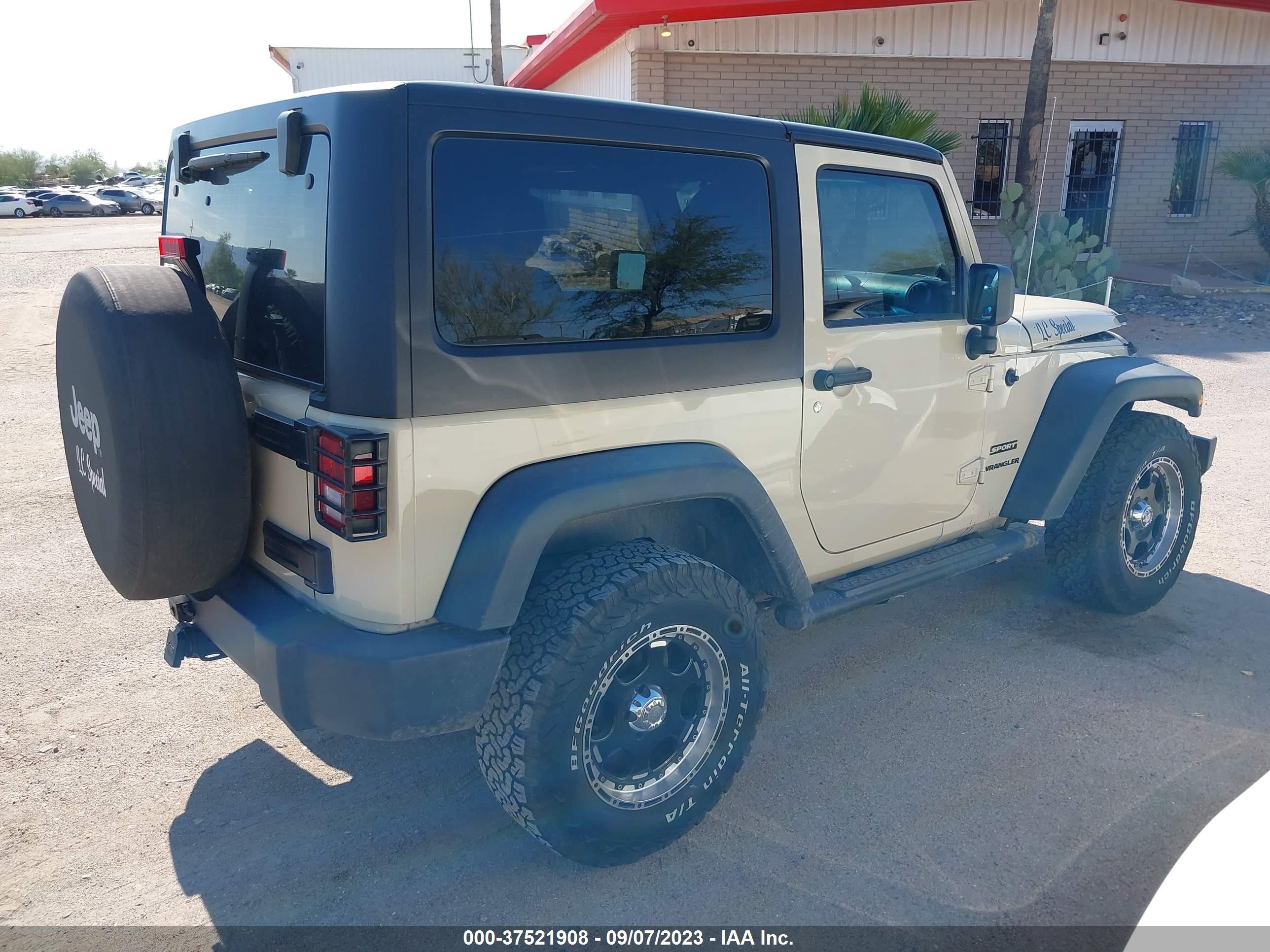 Photo 3 VIN: 1J4AA2D1XBL617353 - JEEP WRANGLER 