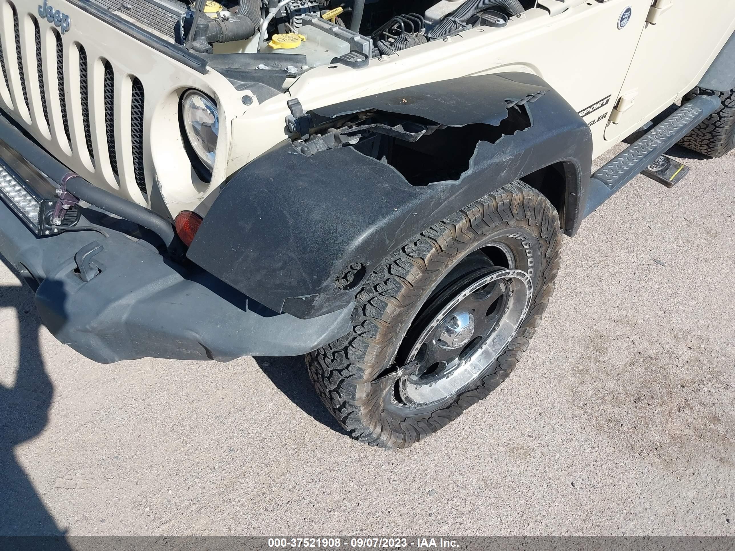 Photo 5 VIN: 1J4AA2D1XBL617353 - JEEP WRANGLER 