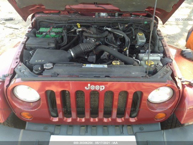 Photo 9 VIN: 1J4AA5D15BL572100 - JEEP WRANGLER 