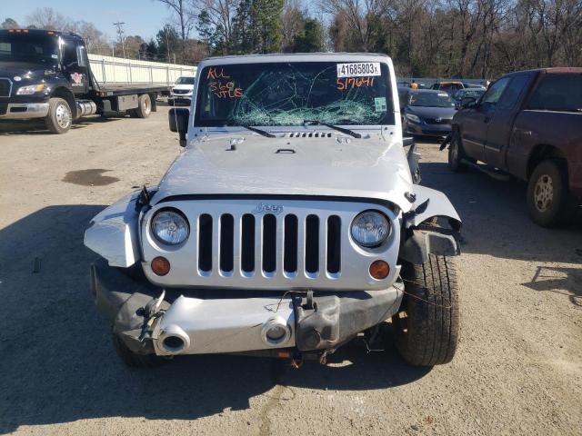 Photo 4 VIN: 1J4AA5D16BL517641 - JEEP WRANGLER S 