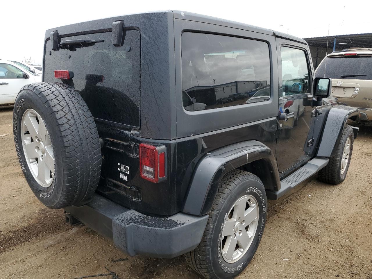 Photo 2 VIN: 1J4AA5D18BL533274 - JEEP WRANGLER 