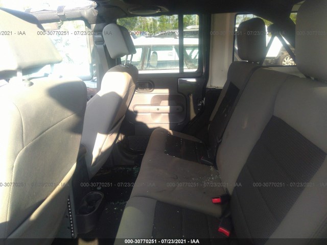 Photo 7 VIN: 1J4BA3H10AL131203 - JEEP WRANGLER UNLIMITED 