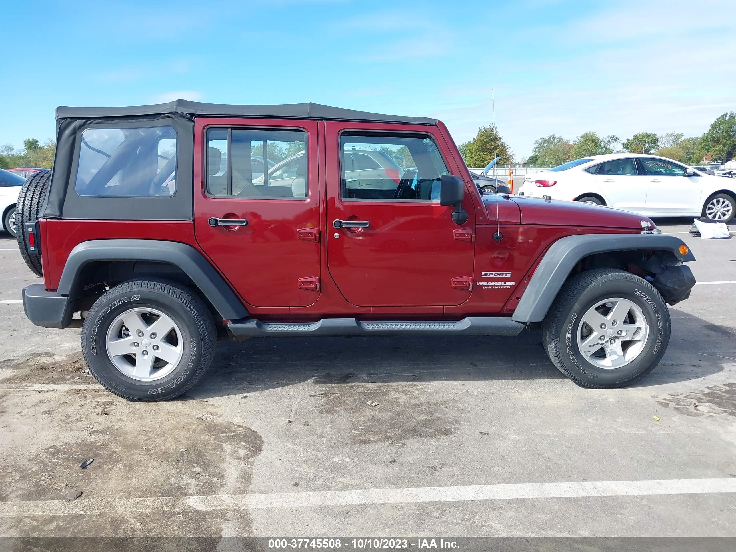 Photo 13 VIN: 1J4BA3H11AL176120 - JEEP WRANGLER 