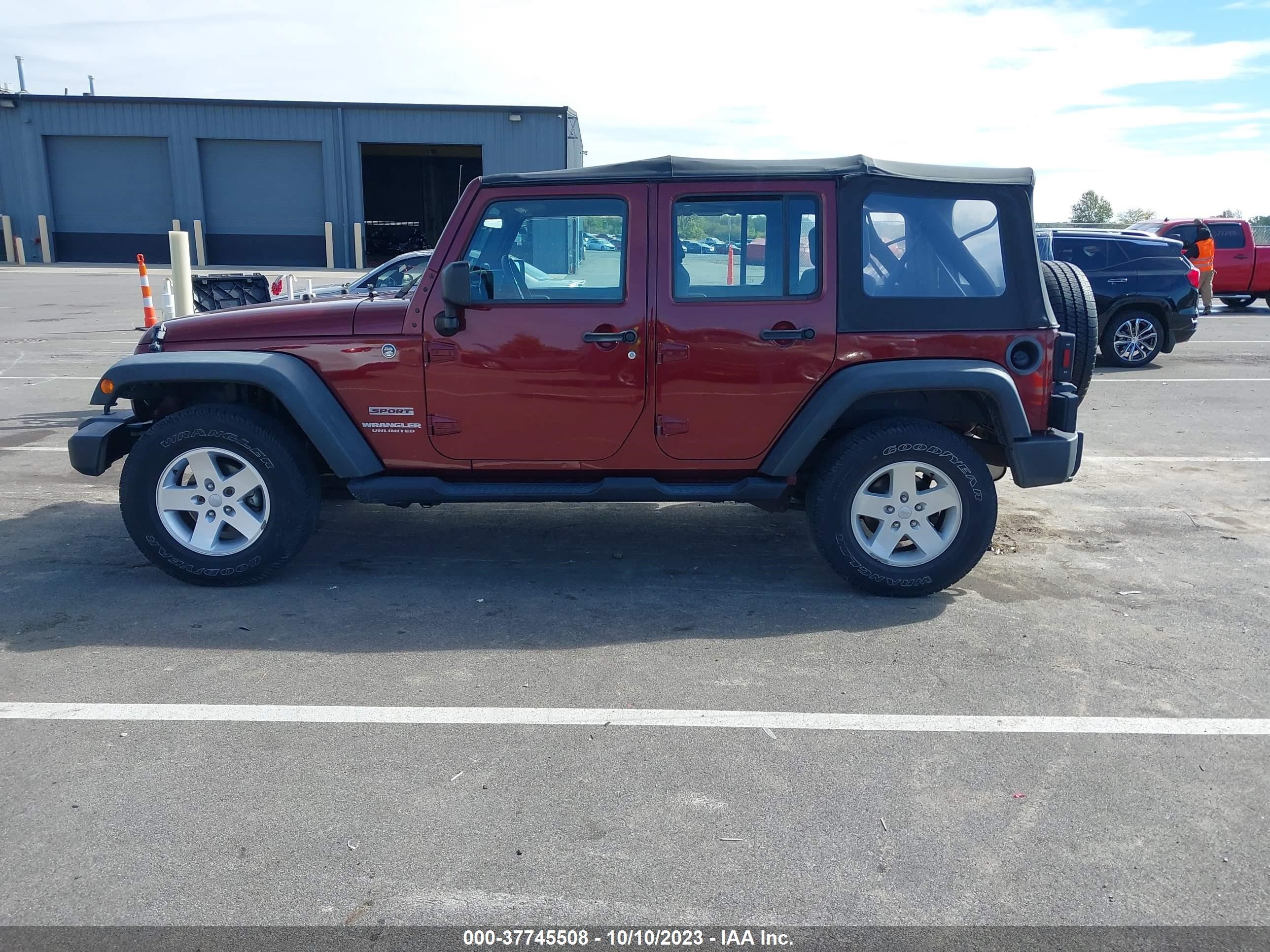 Photo 14 VIN: 1J4BA3H11AL176120 - JEEP WRANGLER 