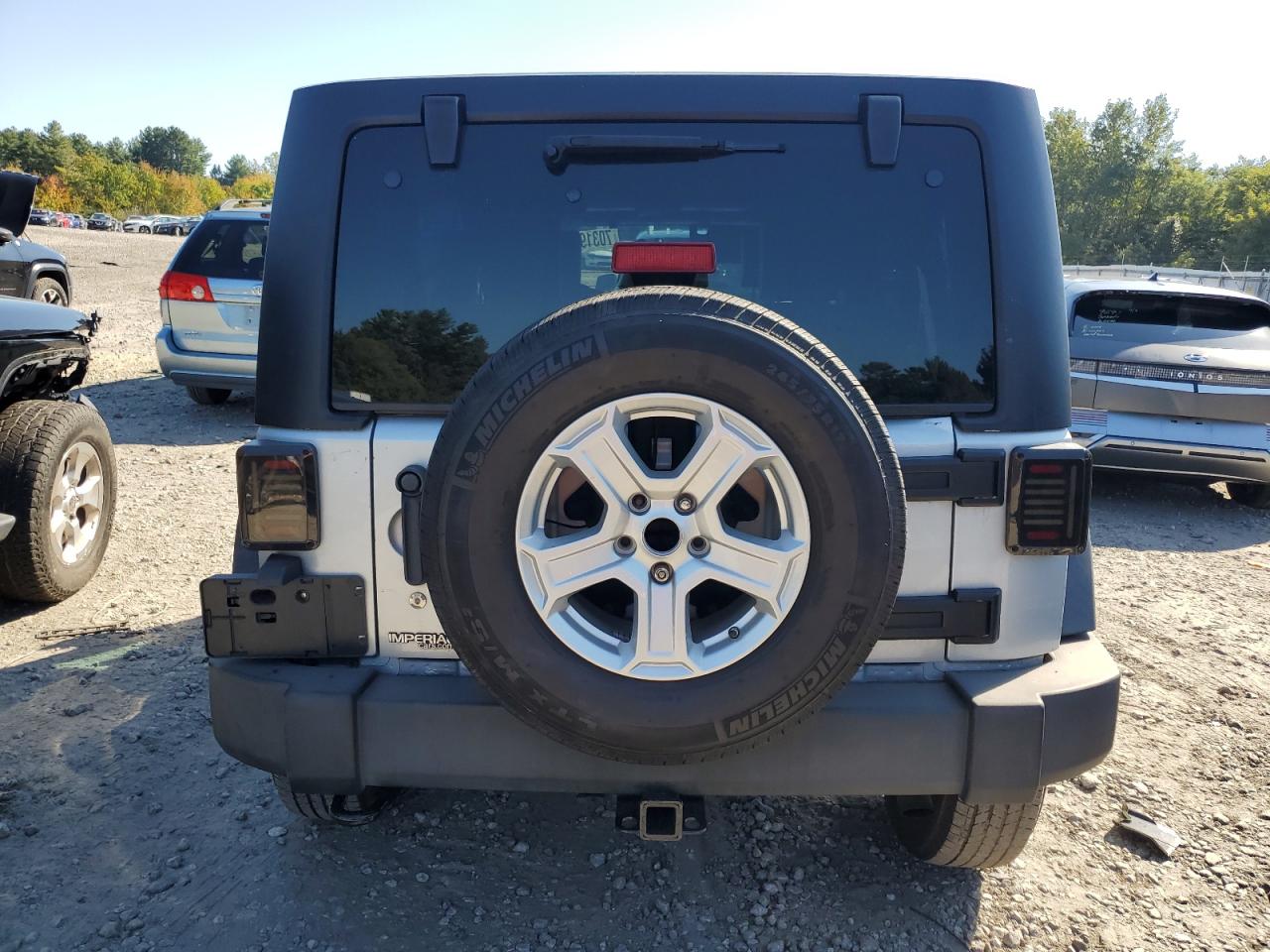 Photo 5 VIN: 1J4BA3H13AL101595 - JEEP WRANGLER 