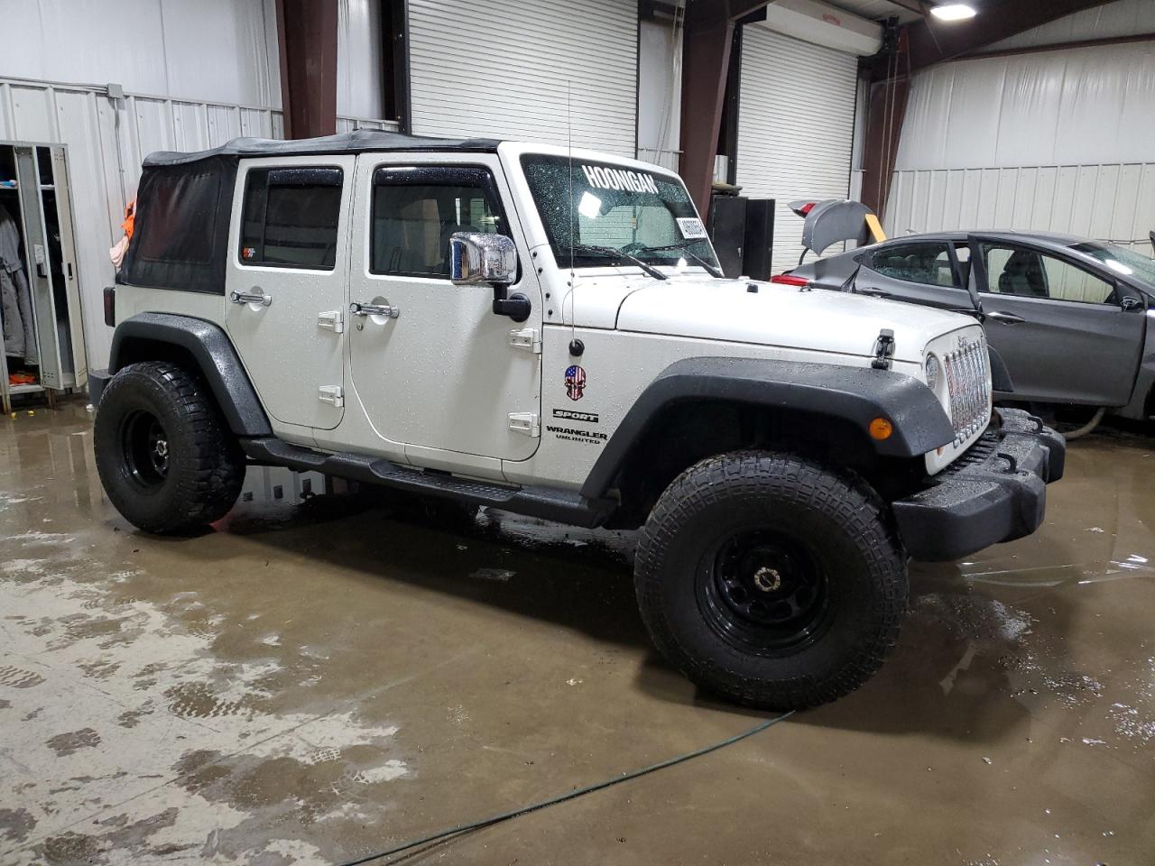 Photo 3 VIN: 1J4BA3H13AL136668 - JEEP WRANGLER 