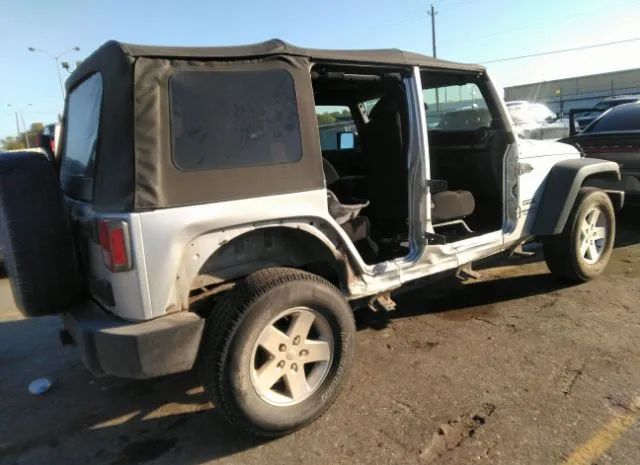 Photo 3 VIN: 1J4BA3H13BL513100 - JEEP WRANGLER 