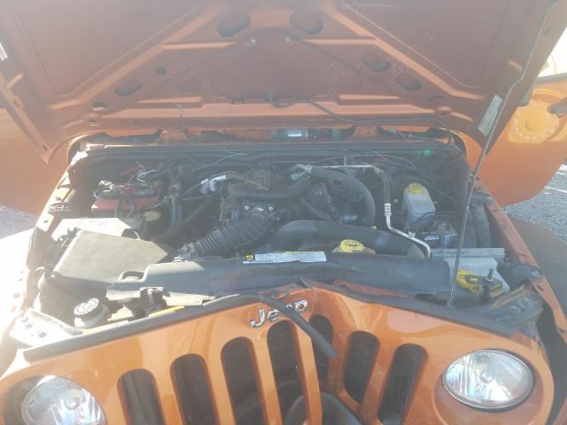 Photo 6 VIN: 1J4BA3H13BL640459 - JEEP WRANGLER U 